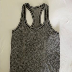 Lululemon Swiftly Tech tank